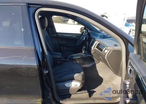 2017 Porsche Macan z USA, uszkodzony, nr VIN WP1AA2A54HLB80910